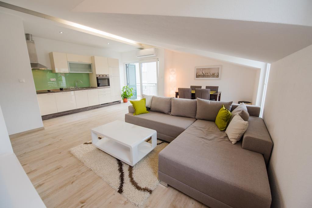 Apartment Grabovac Kaštela Стая снимка
