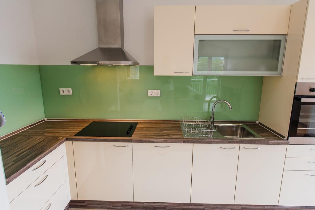 Apartment Grabovac Kaštela Екстериор снимка