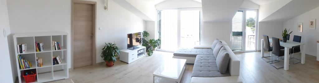 Apartment Grabovac Kaštela Екстериор снимка